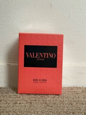 Valentino Donna Coral Pink Boxed Fragrance